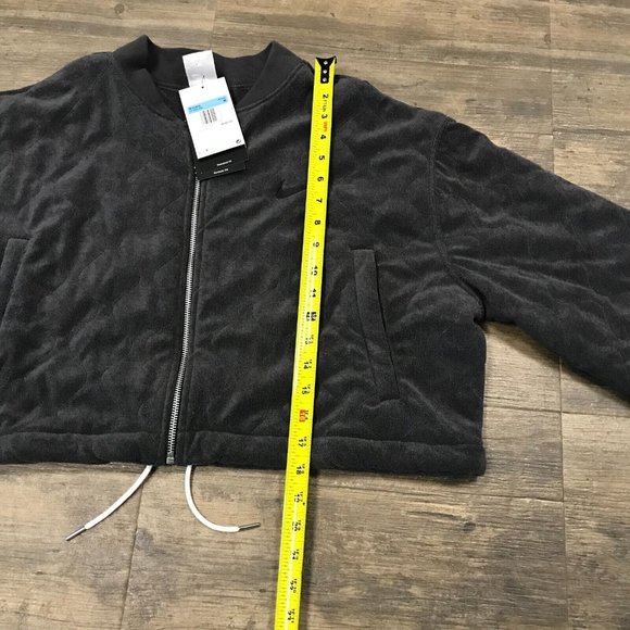 Nike Sportswear Cropped Women's Terry Quilted Jacket Gray Medium DV7826-060 $145 - Picture 8 of 9